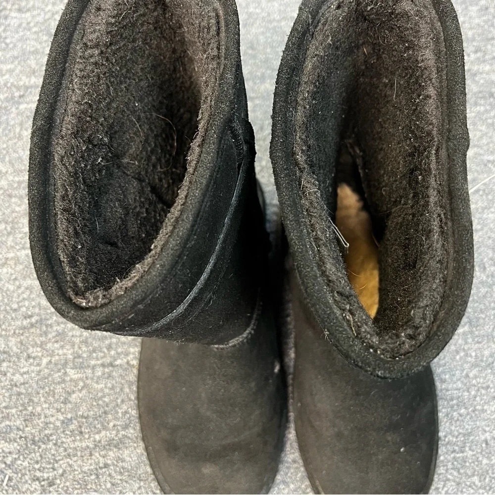Bear Paw Mid Calf Boots - Size 9